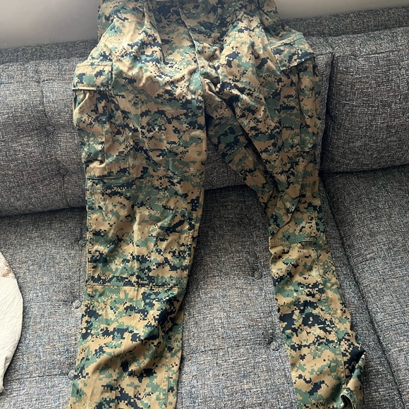 USMC Camouflage pants. Jungle MARPAT pattern slightly used condition. - Picture 1 of 1